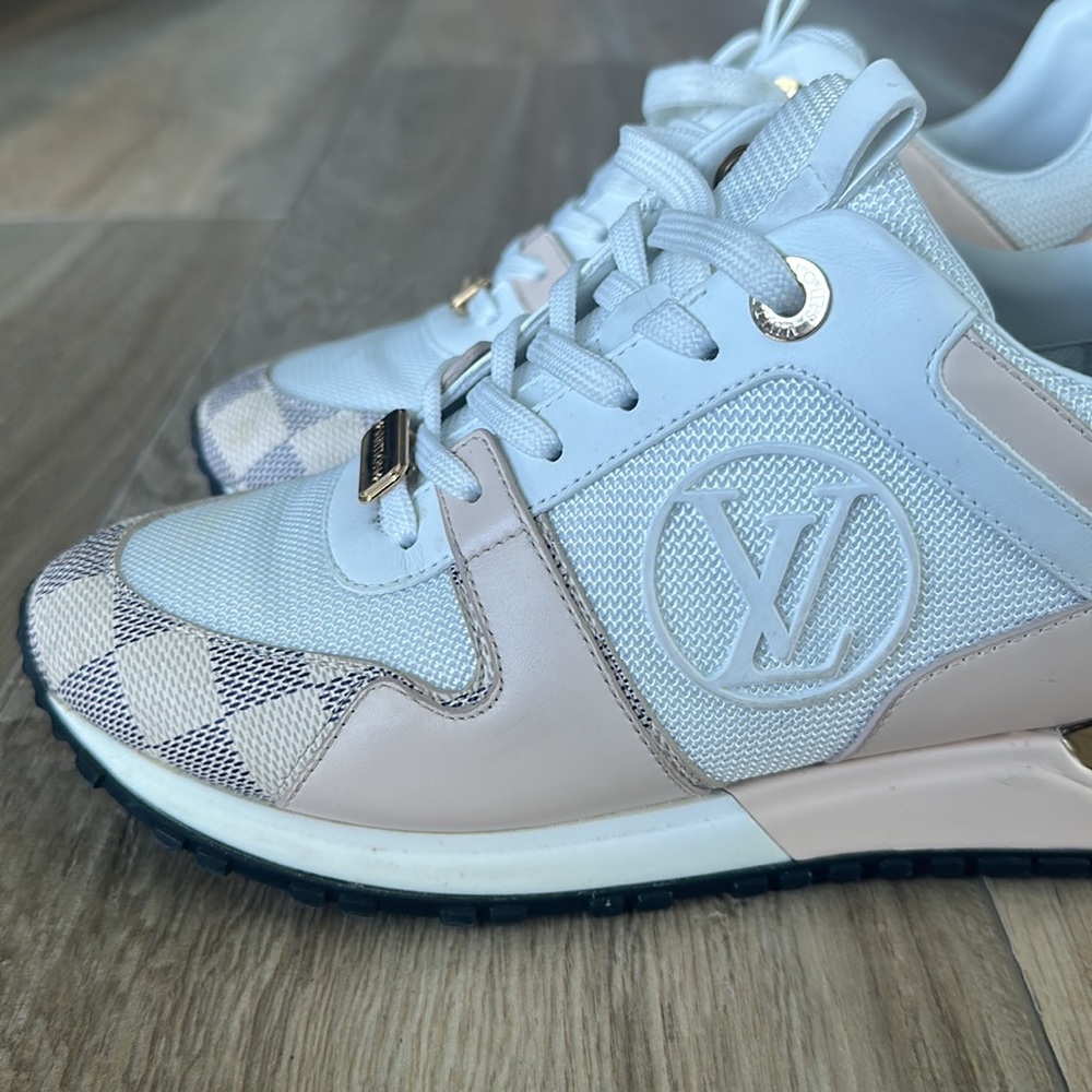 Louis Vuitton Run Away Sneakers - Picture 4 of 7